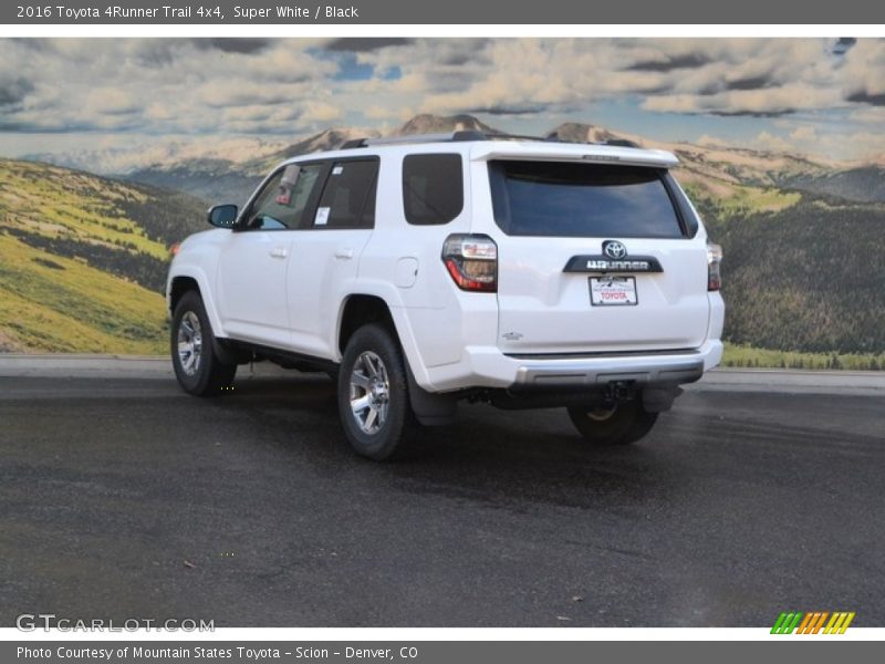 Super White / Black 2016 Toyota 4Runner Trail 4x4