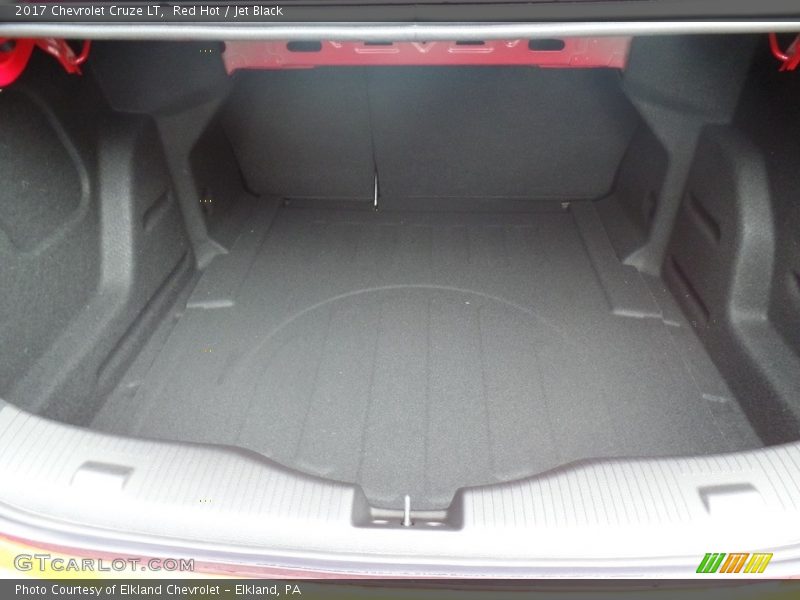 Red Hot / Jet Black 2017 Chevrolet Cruze LT
