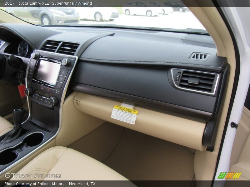 Super White / Almond 2017 Toyota Camry XLE