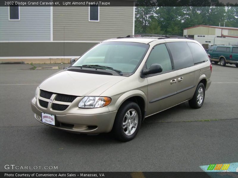 Light Almond Pearl / Taupe 2002 Dodge Grand Caravan eX