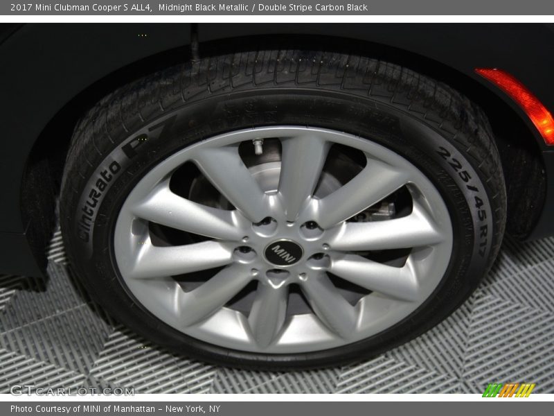 Midnight Black Metallic / Double Stripe Carbon Black 2017 Mini Clubman Cooper S ALL4