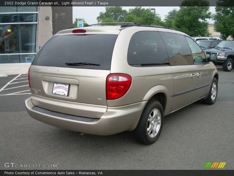 Light Almond Pearl / Taupe 2002 Dodge Grand Caravan eX