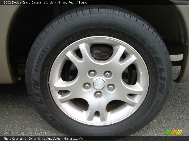 Light Almond Pearl / Taupe 2002 Dodge Grand Caravan eX