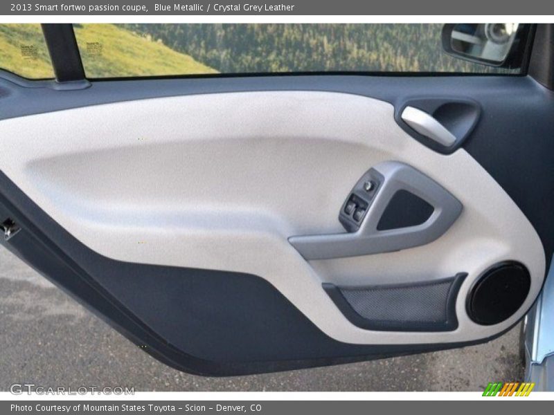 Blue Metallic / Crystal Grey Leather 2013 Smart fortwo passion coupe