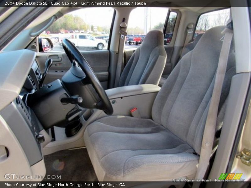 Light Almond Pearl Metallic / Taupe 2004 Dodge Dakota SLT Quad Cab 4x4