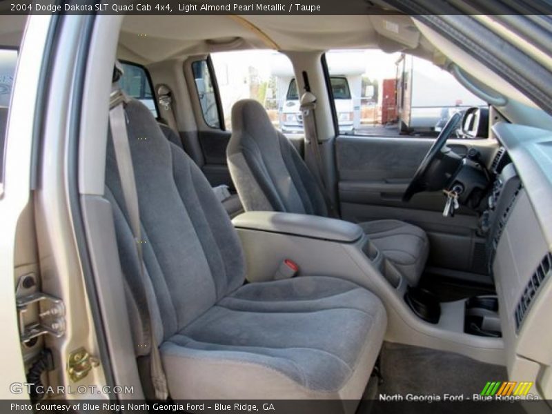 Light Almond Pearl Metallic / Taupe 2004 Dodge Dakota SLT Quad Cab 4x4