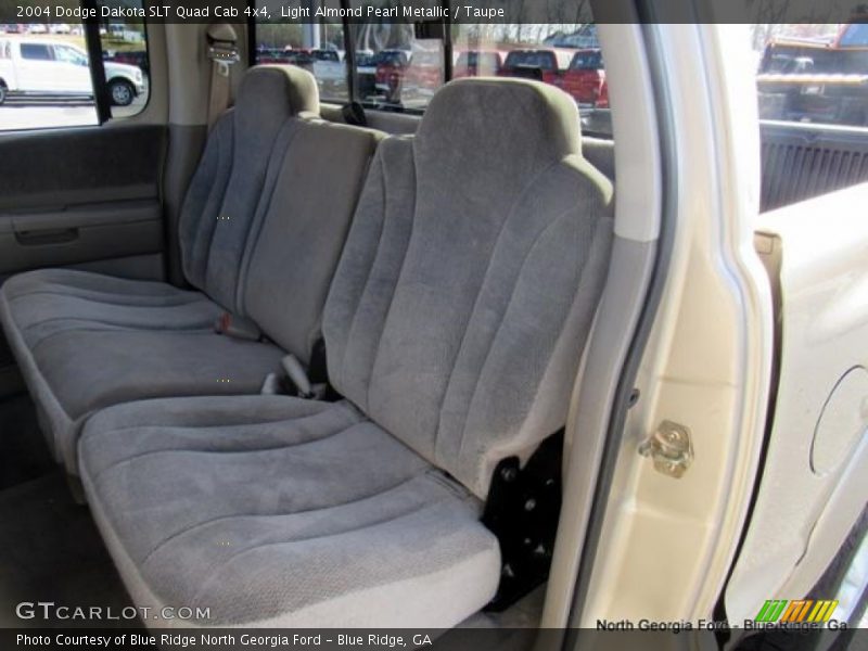 Light Almond Pearl Metallic / Taupe 2004 Dodge Dakota SLT Quad Cab 4x4