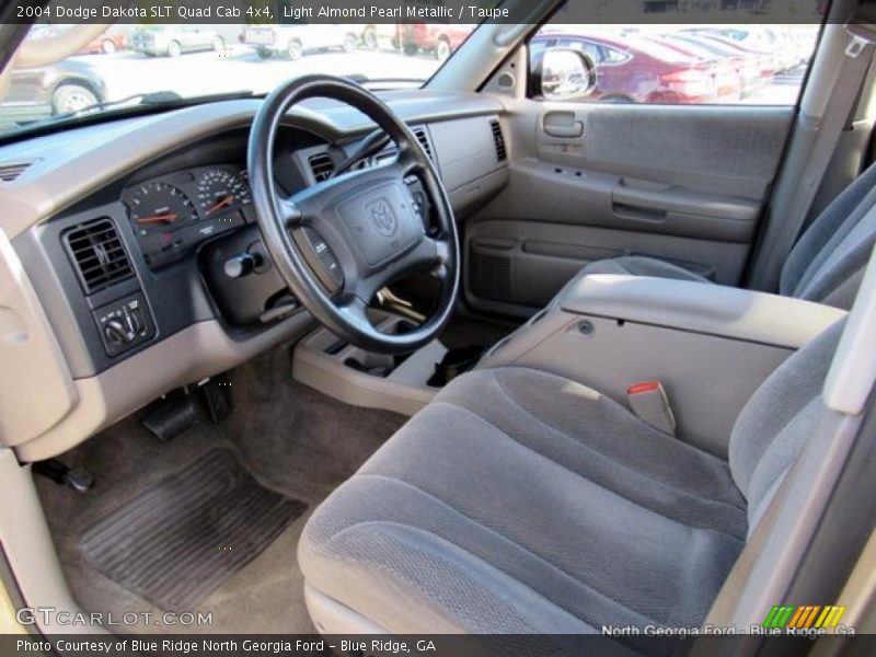 Light Almond Pearl Metallic / Taupe 2004 Dodge Dakota SLT Quad Cab 4x4