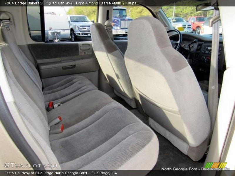 Light Almond Pearl Metallic / Taupe 2004 Dodge Dakota SLT Quad Cab 4x4