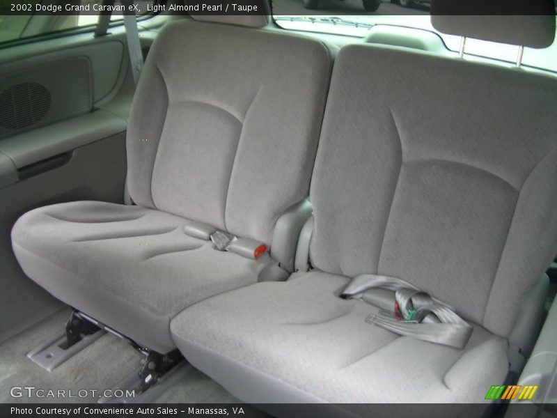 Light Almond Pearl / Taupe 2002 Dodge Grand Caravan eX