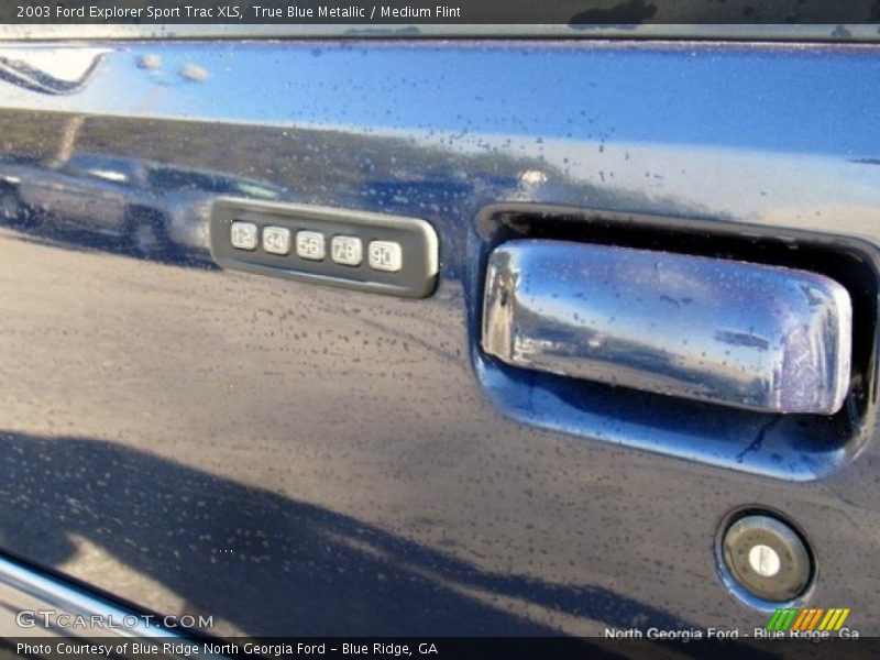 True Blue Metallic / Medium Flint 2003 Ford Explorer Sport Trac XLS