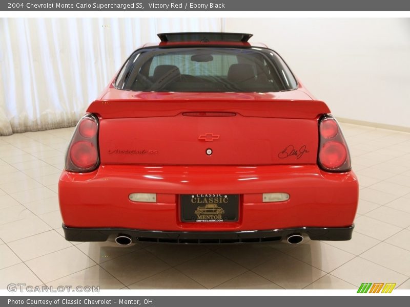 Victory Red / Ebony Black 2004 Chevrolet Monte Carlo Supercharged SS