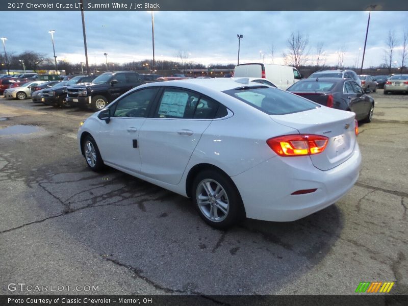 Summit White / Jet Black 2017 Chevrolet Cruze LT