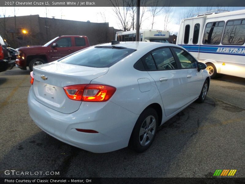 Summit White / Jet Black 2017 Chevrolet Cruze LS