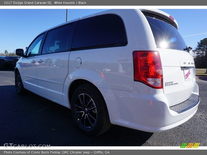 White Knuckle / Black 2017 Dodge Grand Caravan SE
