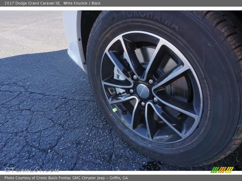 White Knuckle / Black 2017 Dodge Grand Caravan SE