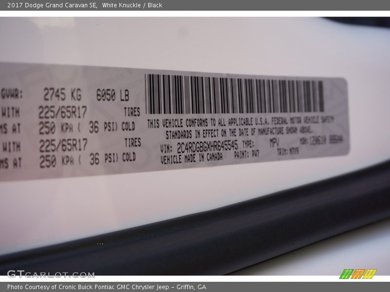 White Knuckle / Black 2017 Dodge Grand Caravan SE