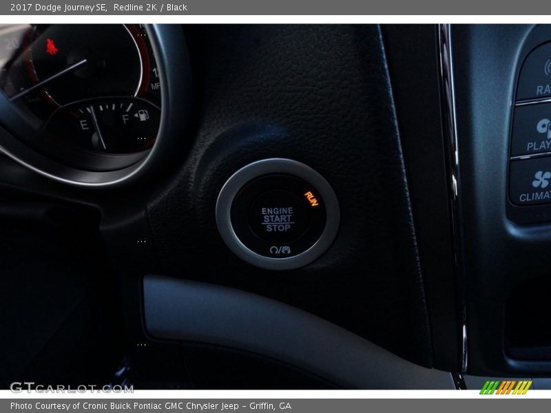 Redline 2K / Black 2017 Dodge Journey SE