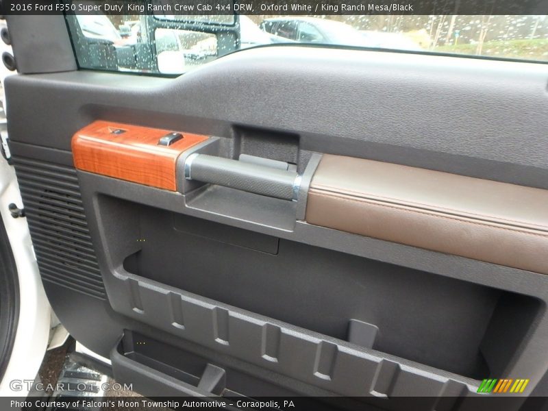 Oxford White / King Ranch Mesa/Black 2016 Ford F350 Super Duty  King Ranch Crew Cab 4x4 DRW