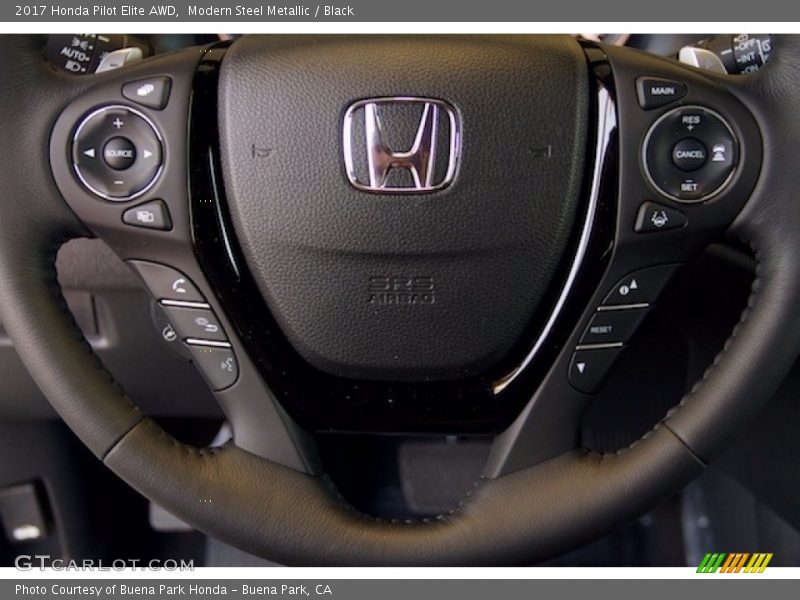 Modern Steel Metallic / Black 2017 Honda Pilot Elite AWD