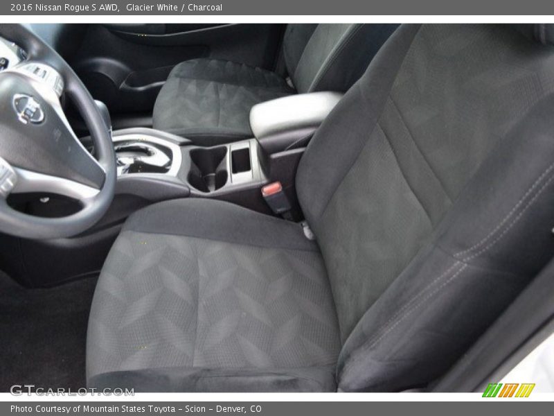 Glacier White / Charcoal 2016 Nissan Rogue S AWD