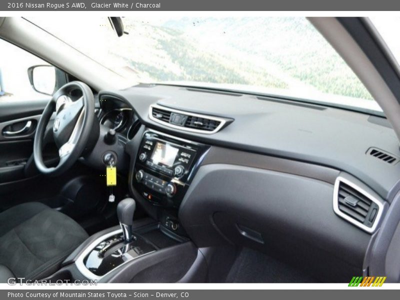 Glacier White / Charcoal 2016 Nissan Rogue S AWD