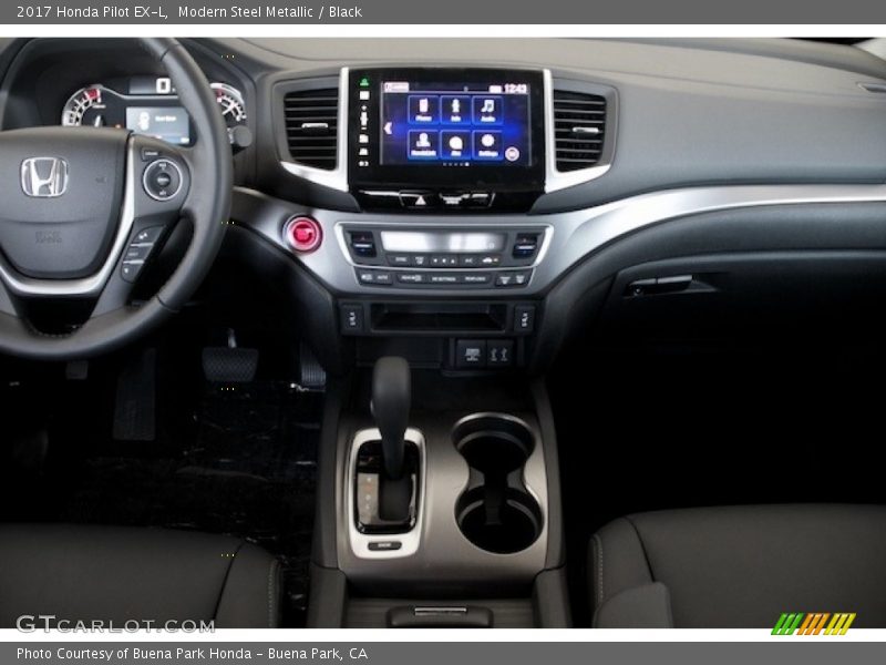 Modern Steel Metallic / Black 2017 Honda Pilot EX-L
