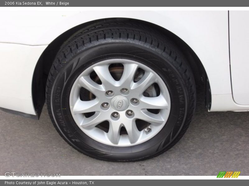 White / Beige 2006 Kia Sedona EX