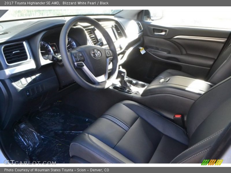 Blizzard White Pearl / Black 2017 Toyota Highlander SE AWD