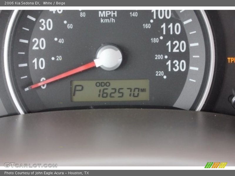 White / Beige 2006 Kia Sedona EX