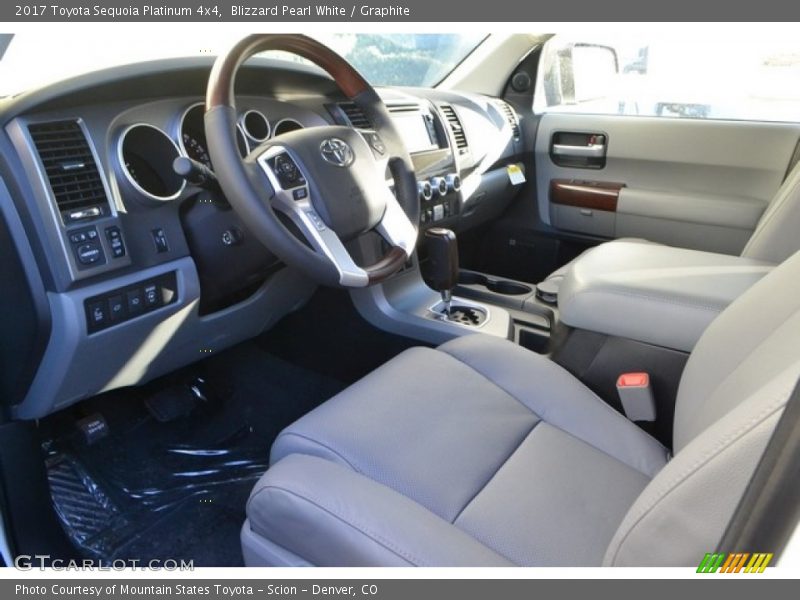 Blizzard Pearl White / Graphite 2017 Toyota Sequoia Platinum 4x4