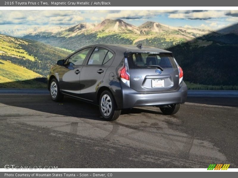 Magnetic Gray Metallic / Ash/Black 2016 Toyota Prius c Two