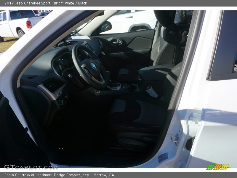 Bright White / Black 2017 Jeep Cherokee Sport
