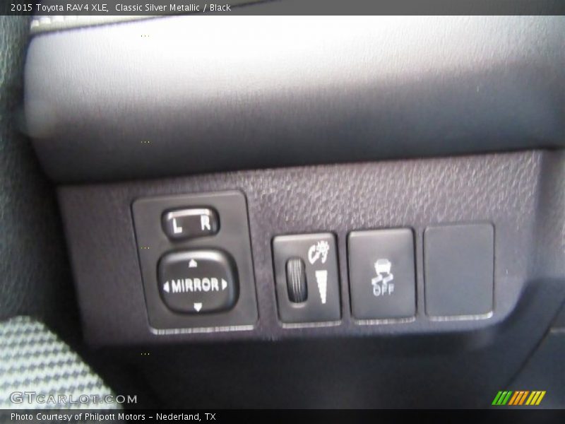 Classic Silver Metallic / Black 2015 Toyota RAV4 XLE