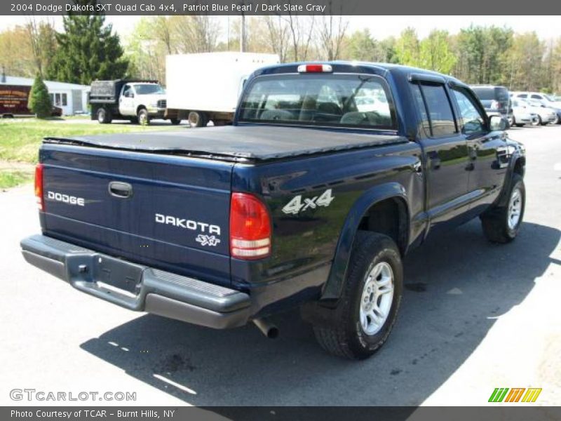 Patriot Blue Pearl / Dark Slate Gray 2004 Dodge Dakota SXT Quad Cab 4x4