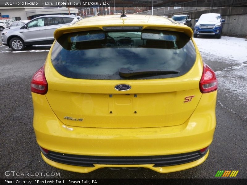  2017 Focus ST Hatch Logo