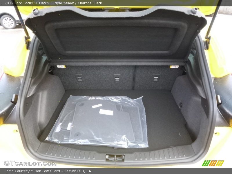 Triple Yellow / Charcoal Black 2017 Ford Focus ST Hatch