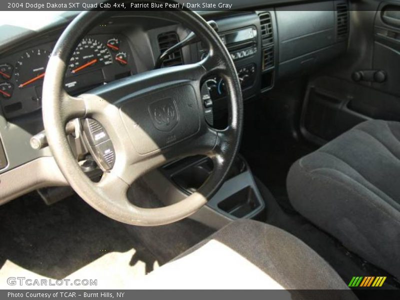 Patriot Blue Pearl / Dark Slate Gray 2004 Dodge Dakota SXT Quad Cab 4x4