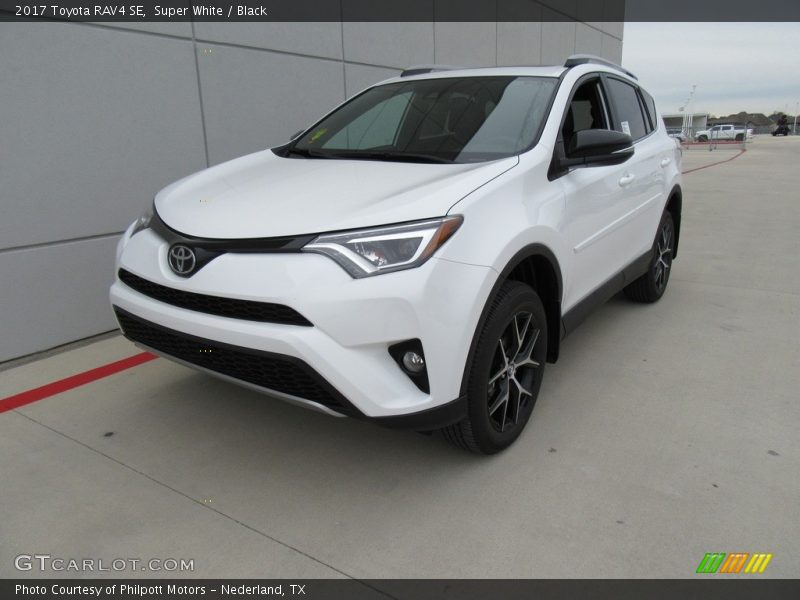 Super White / Black 2017 Toyota RAV4 SE