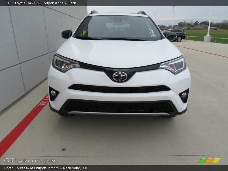 Super White / Black 2017 Toyota RAV4 SE
