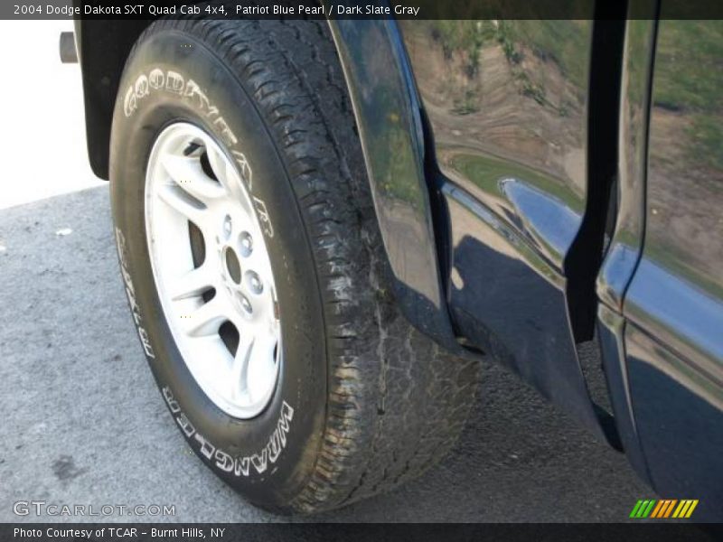 Patriot Blue Pearl / Dark Slate Gray 2004 Dodge Dakota SXT Quad Cab 4x4