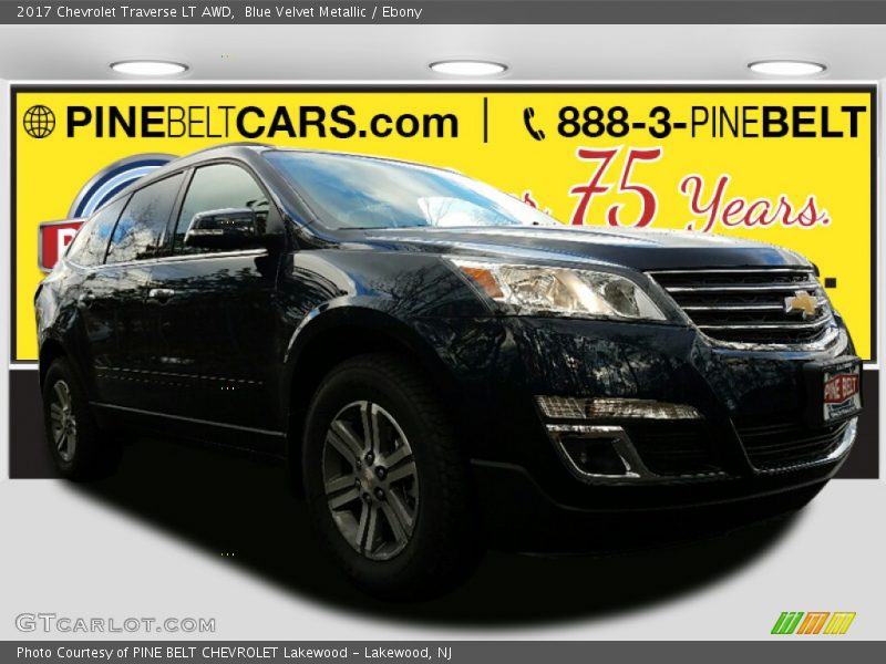 Blue Velvet Metallic / Ebony 2017 Chevrolet Traverse LT AWD