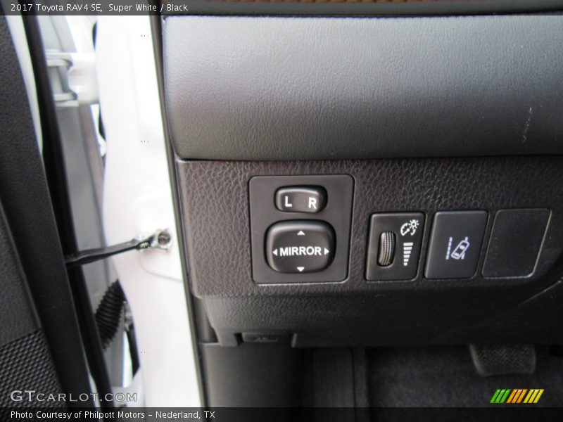 Controls of 2017 RAV4 SE