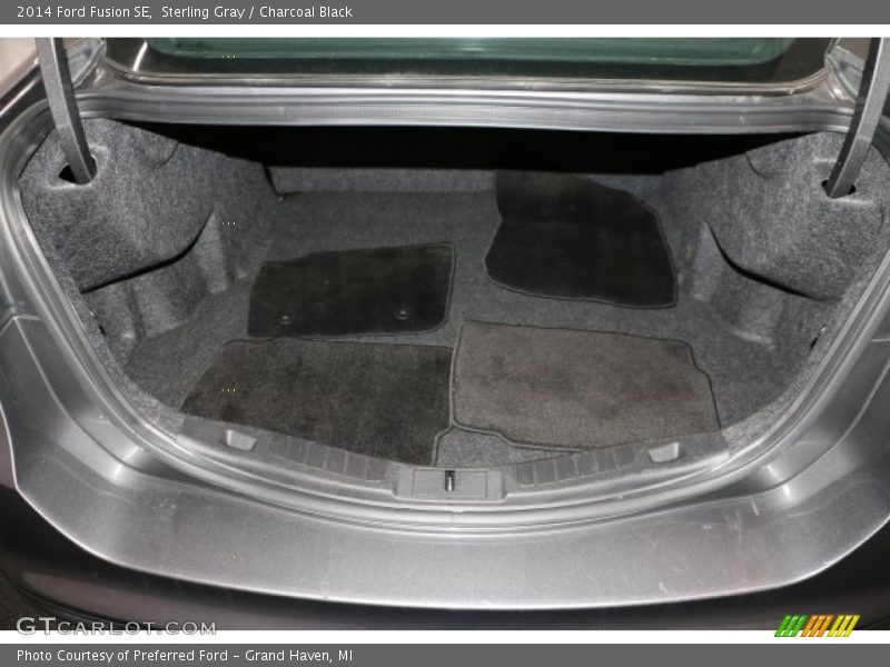 Sterling Gray / Charcoal Black 2014 Ford Fusion SE