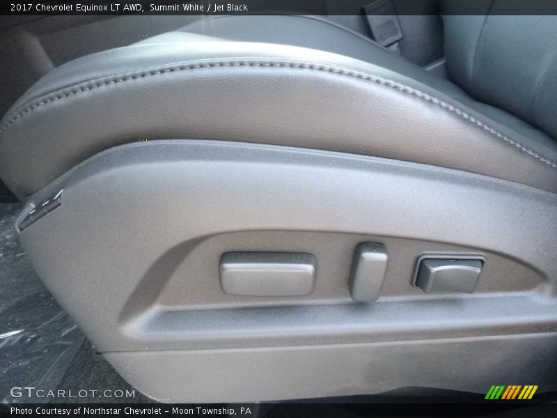 Summit White / Jet Black 2017 Chevrolet Equinox LT AWD
