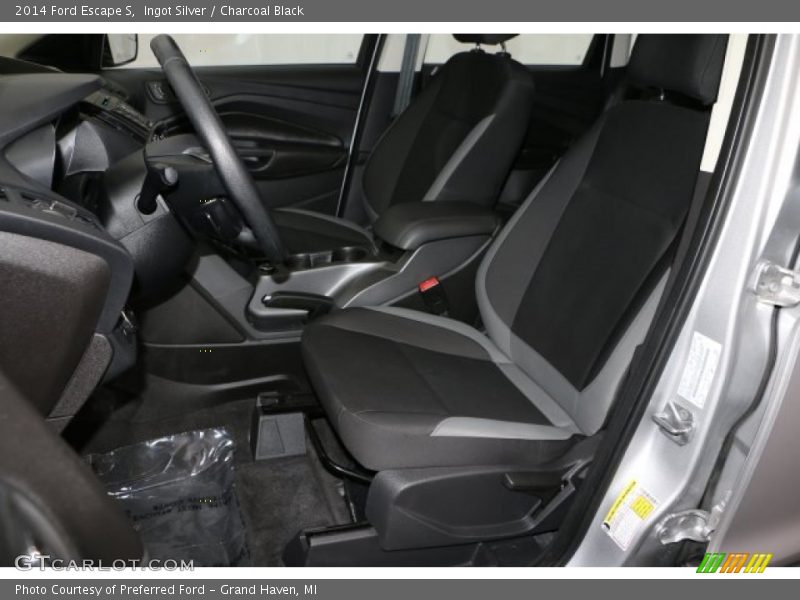 Ingot Silver / Charcoal Black 2014 Ford Escape S