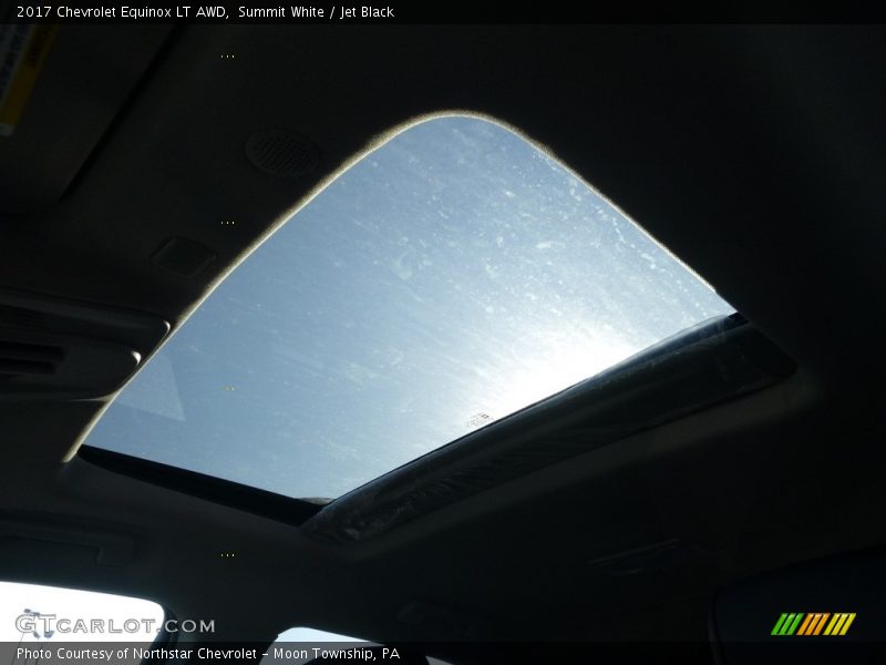 Summit White / Jet Black 2017 Chevrolet Equinox LT AWD