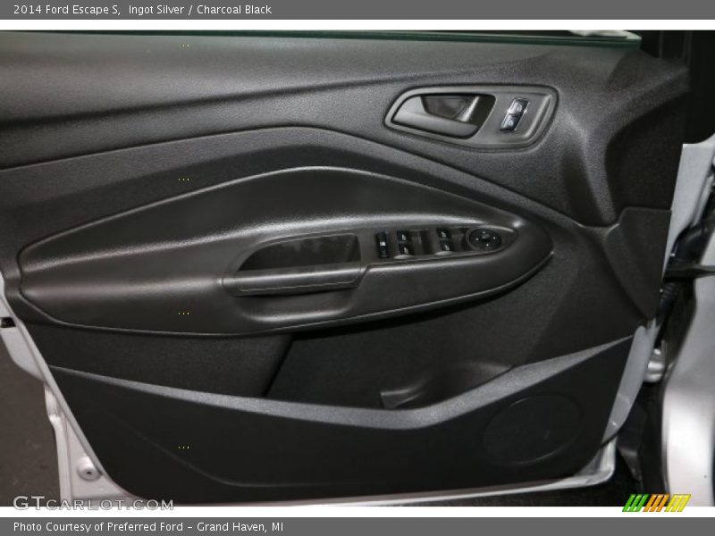Ingot Silver / Charcoal Black 2014 Ford Escape S