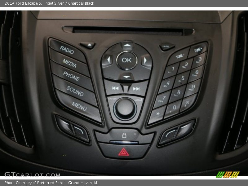 Ingot Silver / Charcoal Black 2014 Ford Escape S