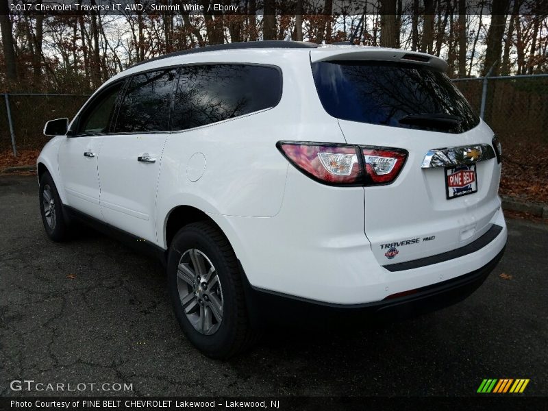 Summit White / Ebony 2017 Chevrolet Traverse LT AWD